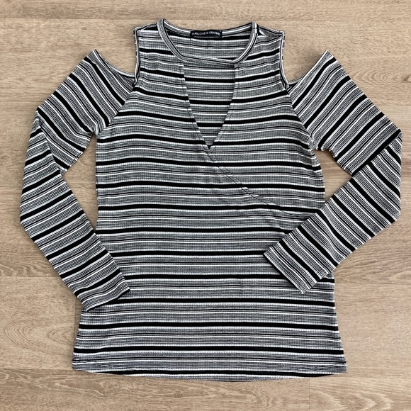 Harlowe & Graham Cutout Ribbed Top Striped Women's Medium - Picture 2 of 14